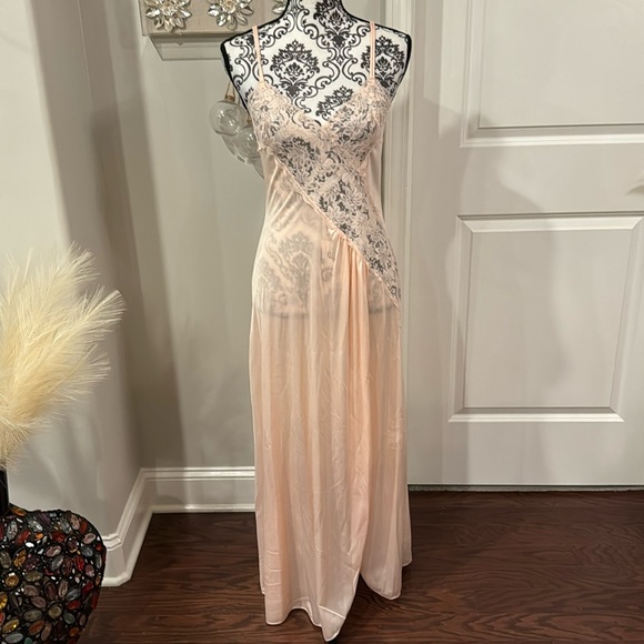 Val Mode Nightgown/ SlipDress - Picture 1 of 5